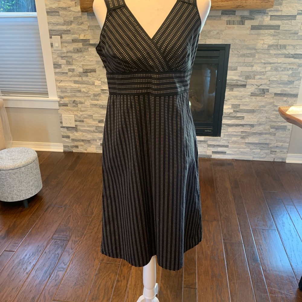 ANN TAYLOR LOFT midnight navy dress size 4